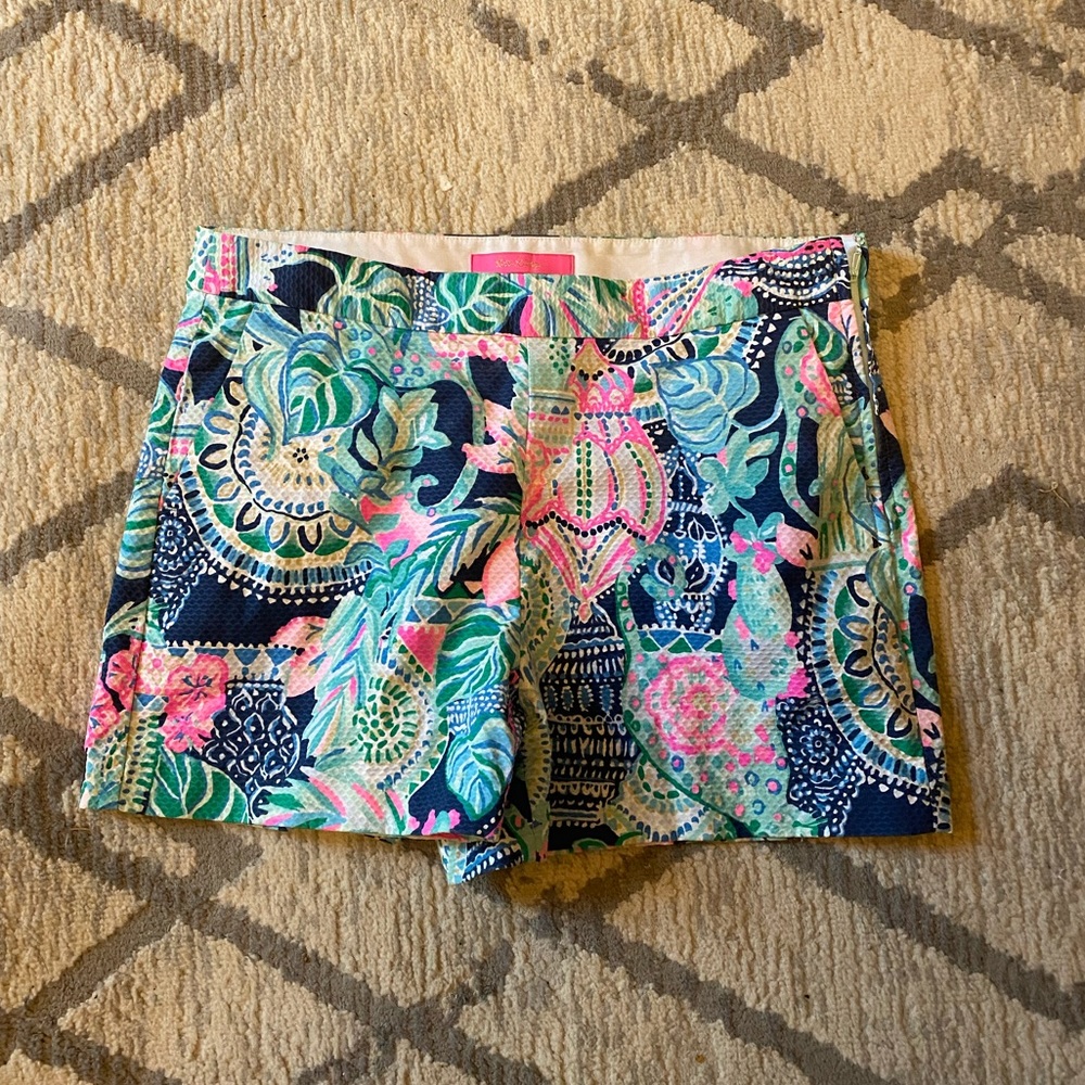 lilly pulitzer multi lookin sharp malie stretch shorts size 8